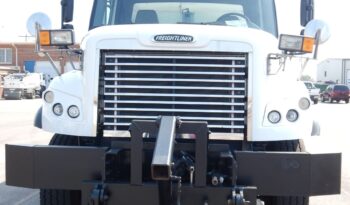 
										2012 Freightliner M2 dump truck full									